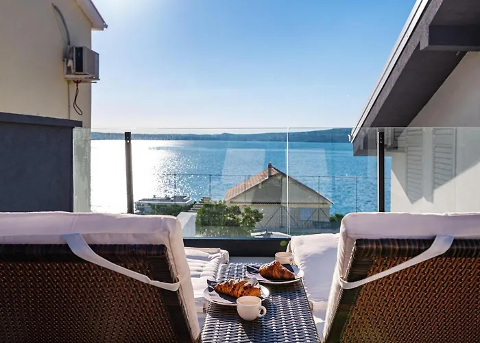 Ava Semesterbostad *