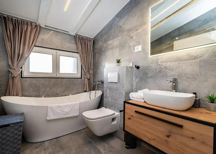 Ava Semesterbostad Novigrad (Dalmatia)