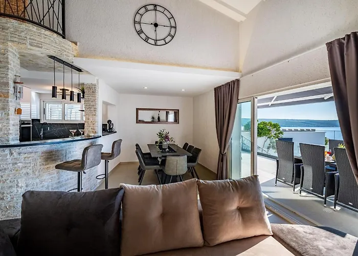 Semesterbostad Ava *